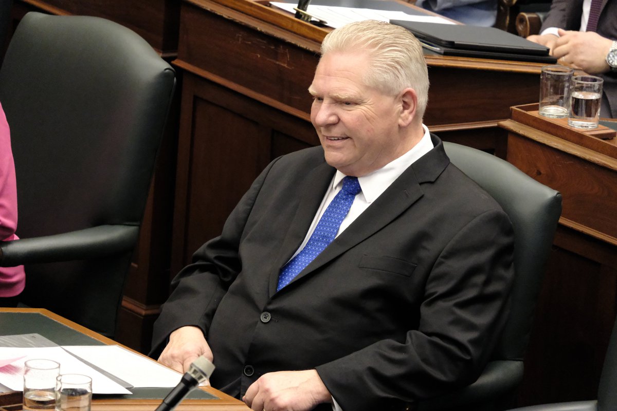 steve_cornwell's tweet image. Some pics from inside Queen's Park as the Ford government passed its budget measure bill, which includes controversial changes to #Ontario's FOI laws. 

As the vote took place, opposition MPPs chanted "F.O.I." and held up protest signs. PC MPPs shouted "shame" at the other side.