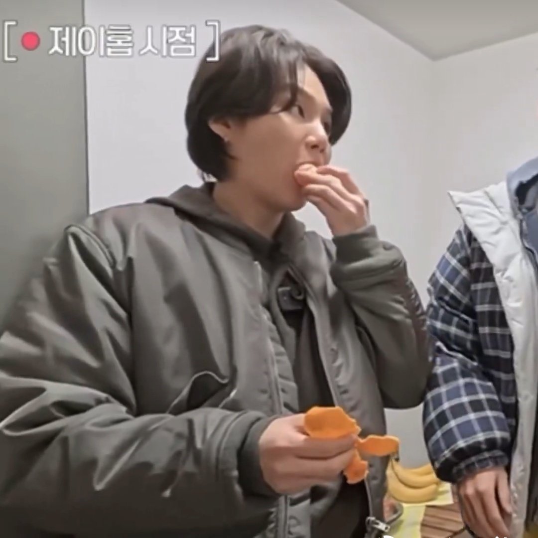 nefows⁷ ✷ artist` commissions open tweet media