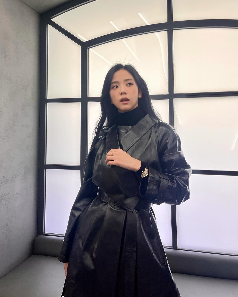 ACTRESS JISOO AT CANNESERIES
#JISOOMadameFigaroRisingStar