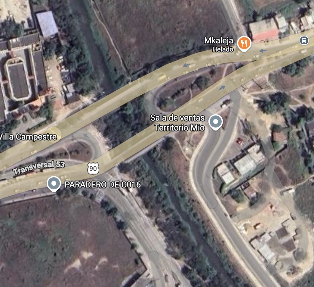 LapenoRM's tweet photo. @OrlandoHigueraT De acuerdo, para que la nueva vía sea altamente funcional debe reconfigurarse una  intersección justo ahí donde sale de territorio mío. Eso sí descargaría la diagonal 32 https://t.co/2NNGLXAicd