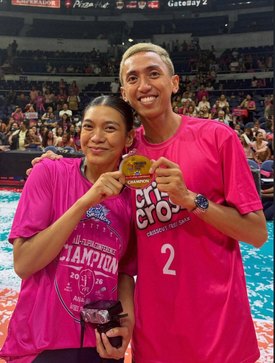 Livin’ the dream with my Idol! 🥹 CHAMPIONS! 🧡💖