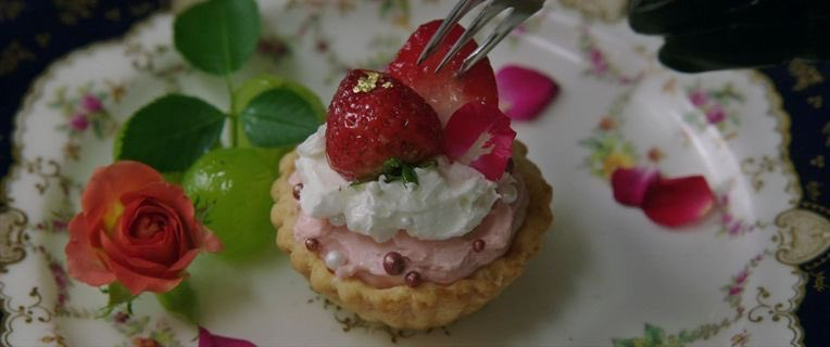 abi 🤍 friends, then? tweet media