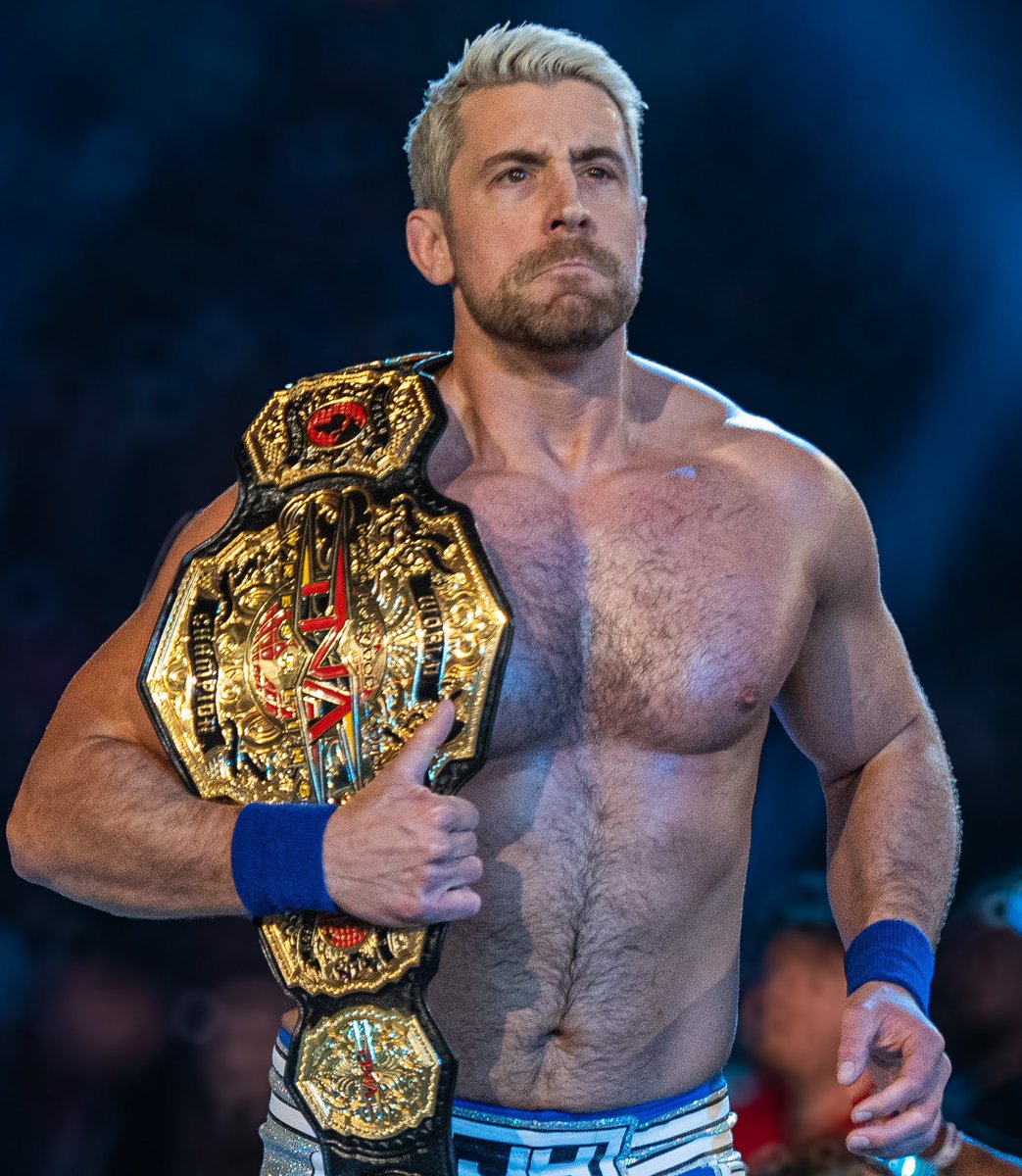 SuplexInsider's tweet photo. 🚨BREAKING:

it was loudly speculated that Joe Hendry was SmackDown bound. Creative have decided to put him on RAW he is expected to be in the higher mid card scene. https://t.co/r5jJOprW7s