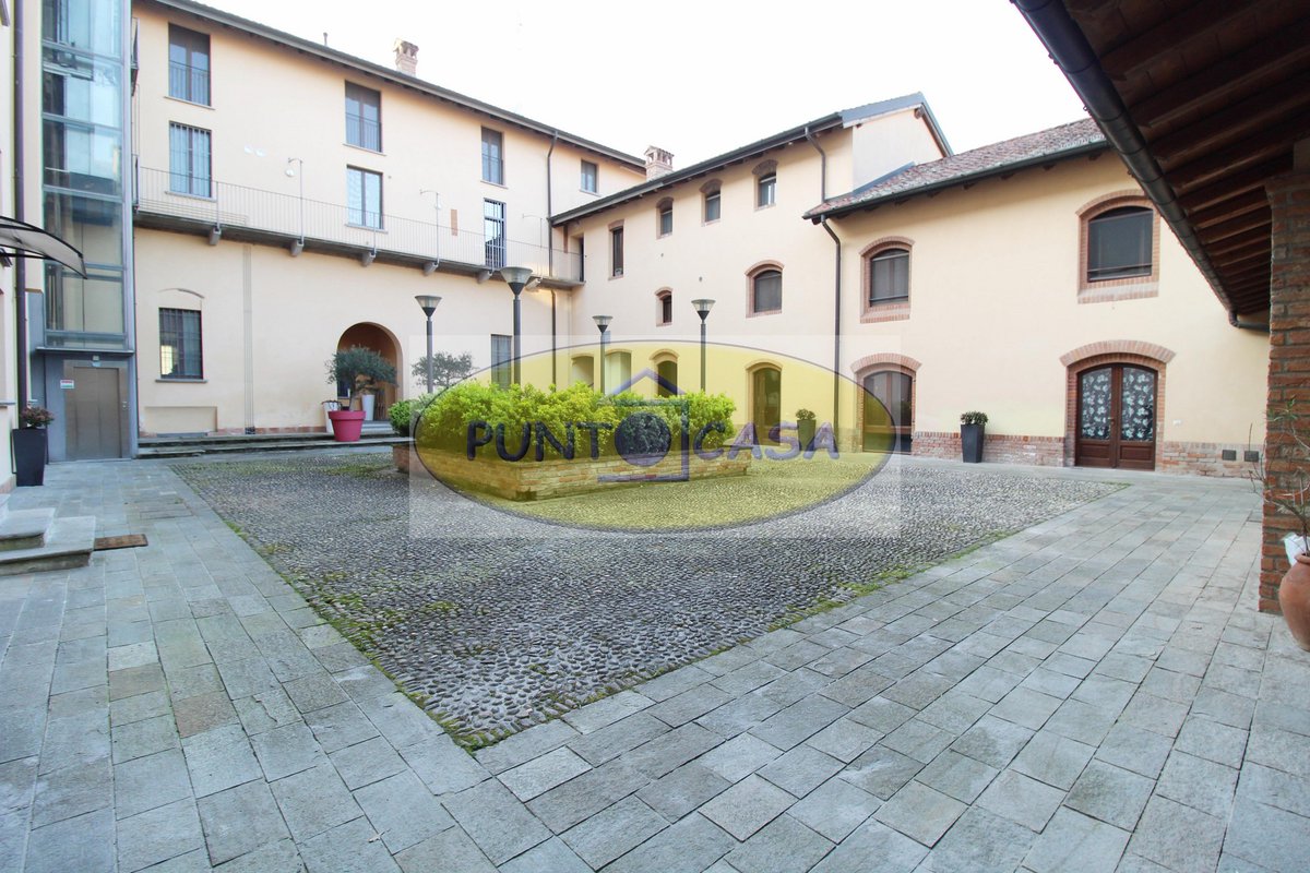 PUNTOCASALODI's tweet photo. https://t.co/zYcCvglDM2
San Colombano al Lambro.
Vendesi appartamenti e uffici in centro storico.
 #borghettolodigiano #sancolombanoallambro #livraga #pievefissiraga  #massalengo #brembio #montanasolombardo #ossagolodigiano #sanmartinoinstrada #corneglianolaudense #lodi https://t.co/7pfLL7LScX