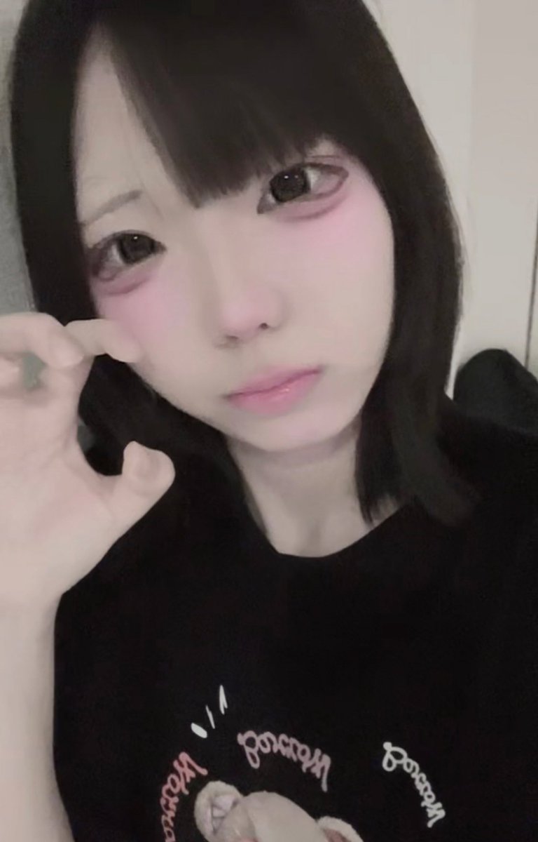 ミャン tweet media