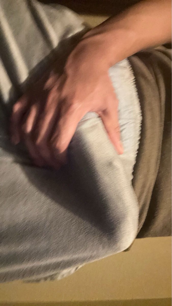 arr81822's tweet photo. It hurts #hung #latino #uncut #chudai https://t.co/aNAlrURBBk