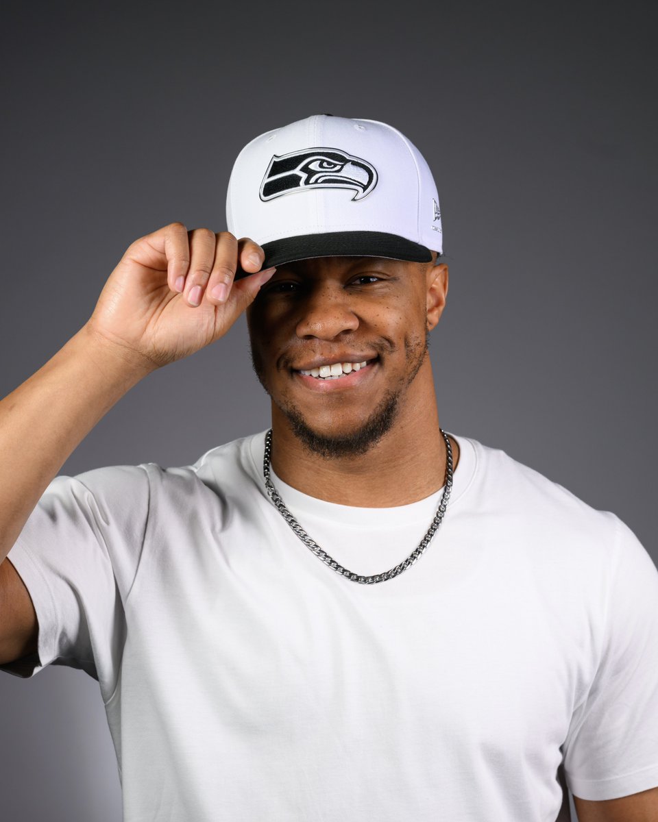 Seahawks Pro Shop tweet media