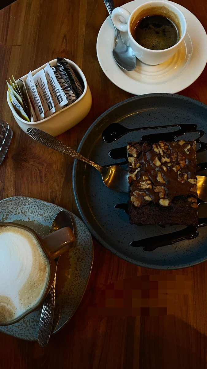 nvmlily10's tweet photo. Creme and espresso https://t.co/LHHbTrOwe7