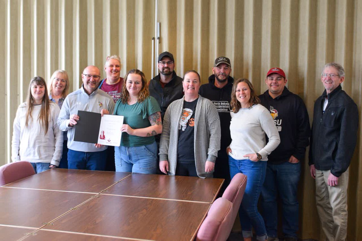 VCSU's tweet image. We're proud to recognize Dr. Anthony Dutton and Lindsey Kiecker, M.S. as the recipients of the 2025–26 VCSU Faculty Excellence Awards! 🏆

➡️ Read the full story at vcsu.news/4e4kg0c

#VCSU #FacultyExcellence #VikingPride