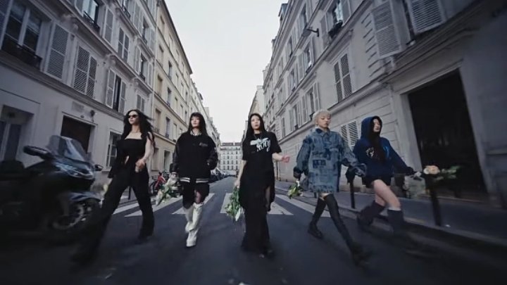 ILLIT BASE tweet media