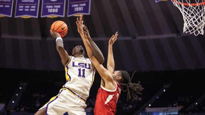 Chaston_Tavares's tweet photo. Former LSU/Ole Miss F Corey Chest has committed to Bill Armstrong at #McNeese, per @CBBcontent 

Louisiana native and more high-major talent in the Southland Conference. https://t.co/RNBTXAlJEd