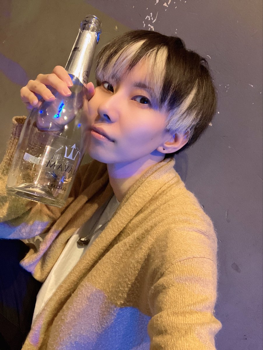 頼本瞬🥛ナイトロースクール tweet media