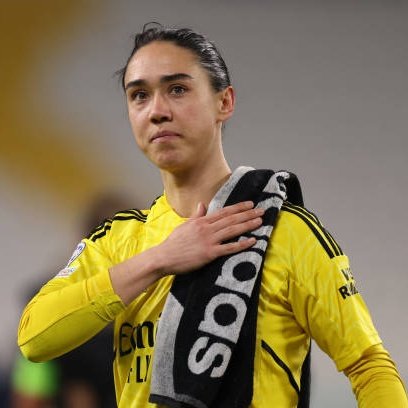 I gave Manu her chant a few years back on a brilliant night in Turin vs Juventus &amp; it took off immediately before I could even finish the 1st line, even with all the Italian Gooners joining in

It's just such a core memory for me

Have loved singing for you ever since, Manu ❤️⚪