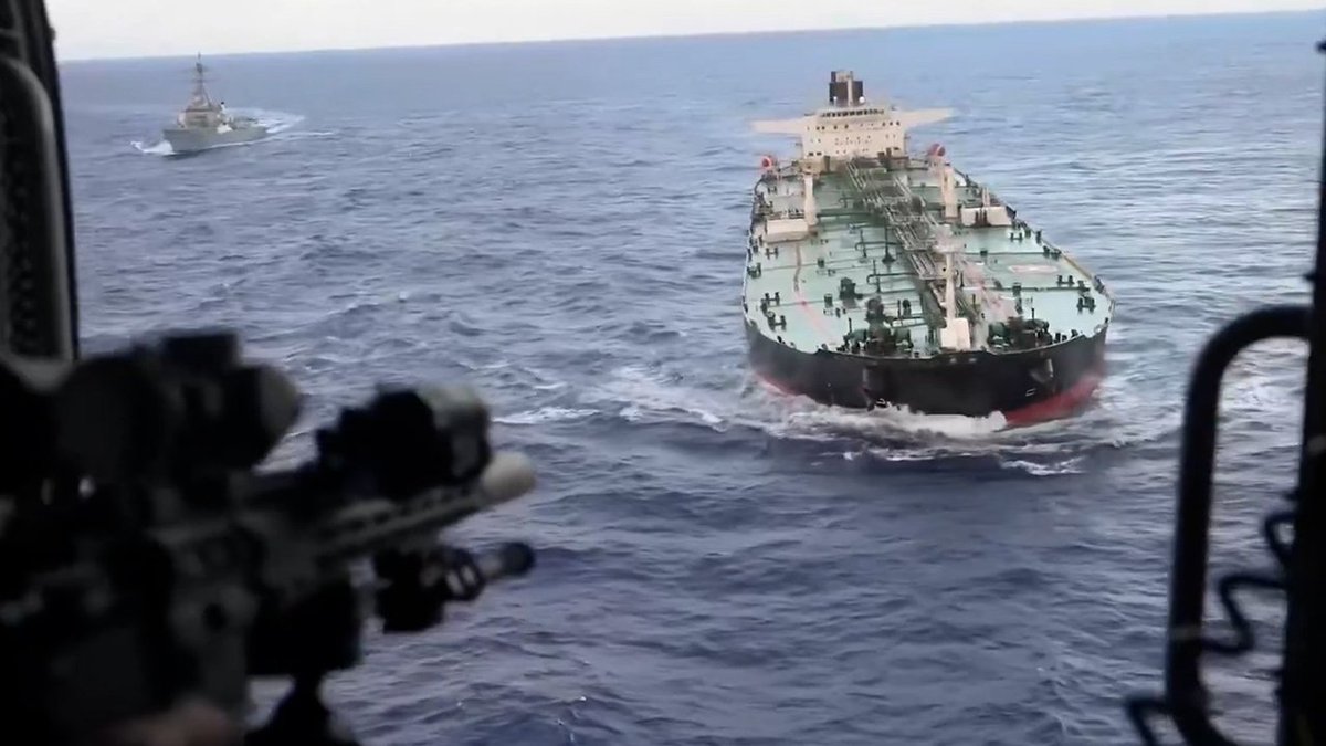 opaisonline's tweet image. Internacional 
EUA interceptam segundo navio com petróleo iraniano no oceano Índico
#trump #guerra #opais #opaisoneline #gruposoico
Leia mais em: