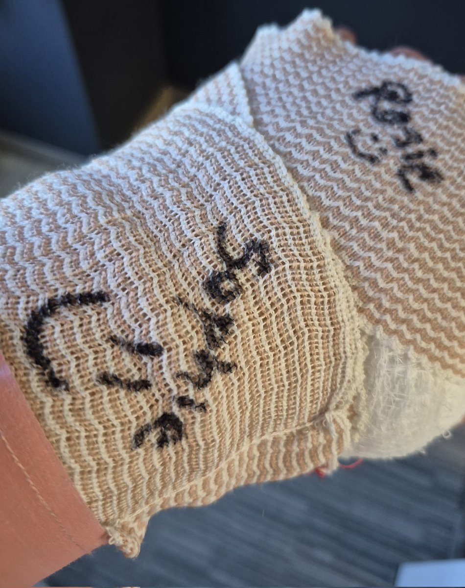 GSLLC's tweet image. I #work with goofballs, but I've learned in six years here to pick my battles. If signing my bandage (?!) doesn't hurt me, it's easier not to resist. I remove the bandaging and gauze Saturday. 🤷‍♂️ #surgery