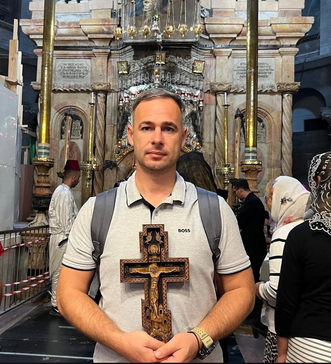 Odjebite ovog lika i njemu slične budale zauvek