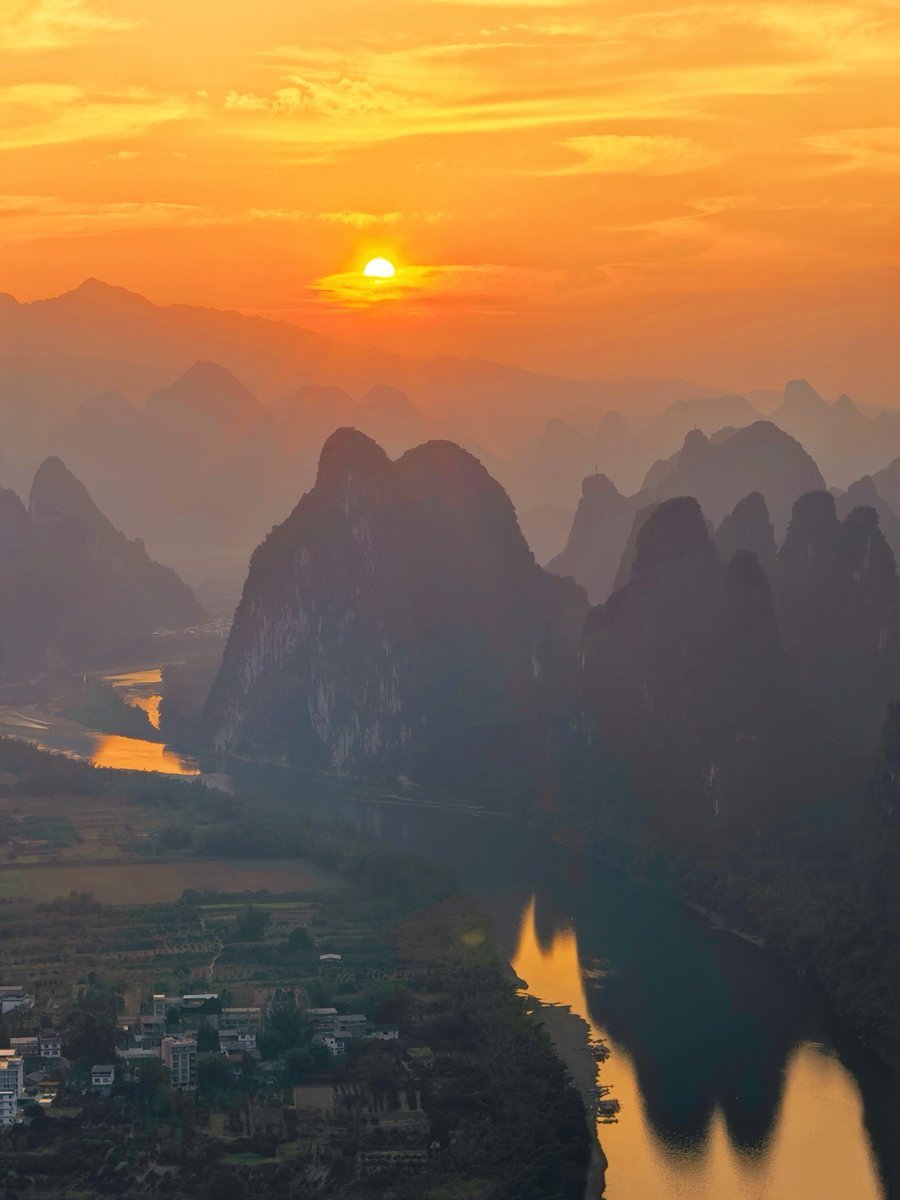 Austin Hackworth tweet media