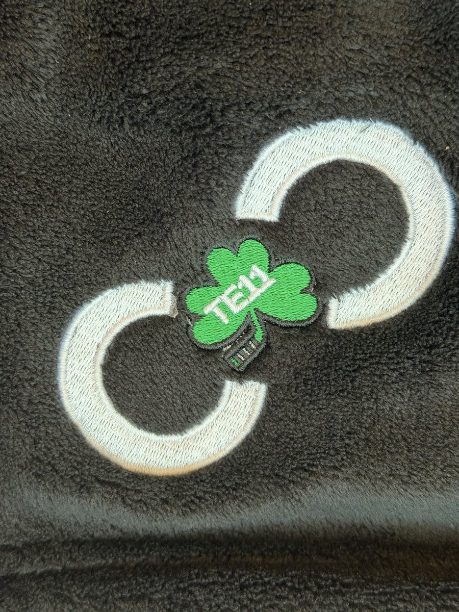 Rebecca EwellARTWMS tweet media