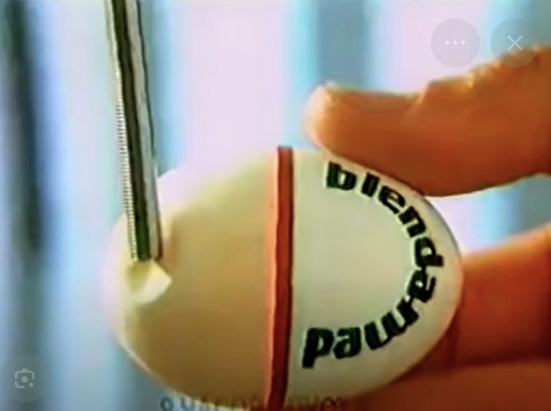 Виталя пишет код tweet media