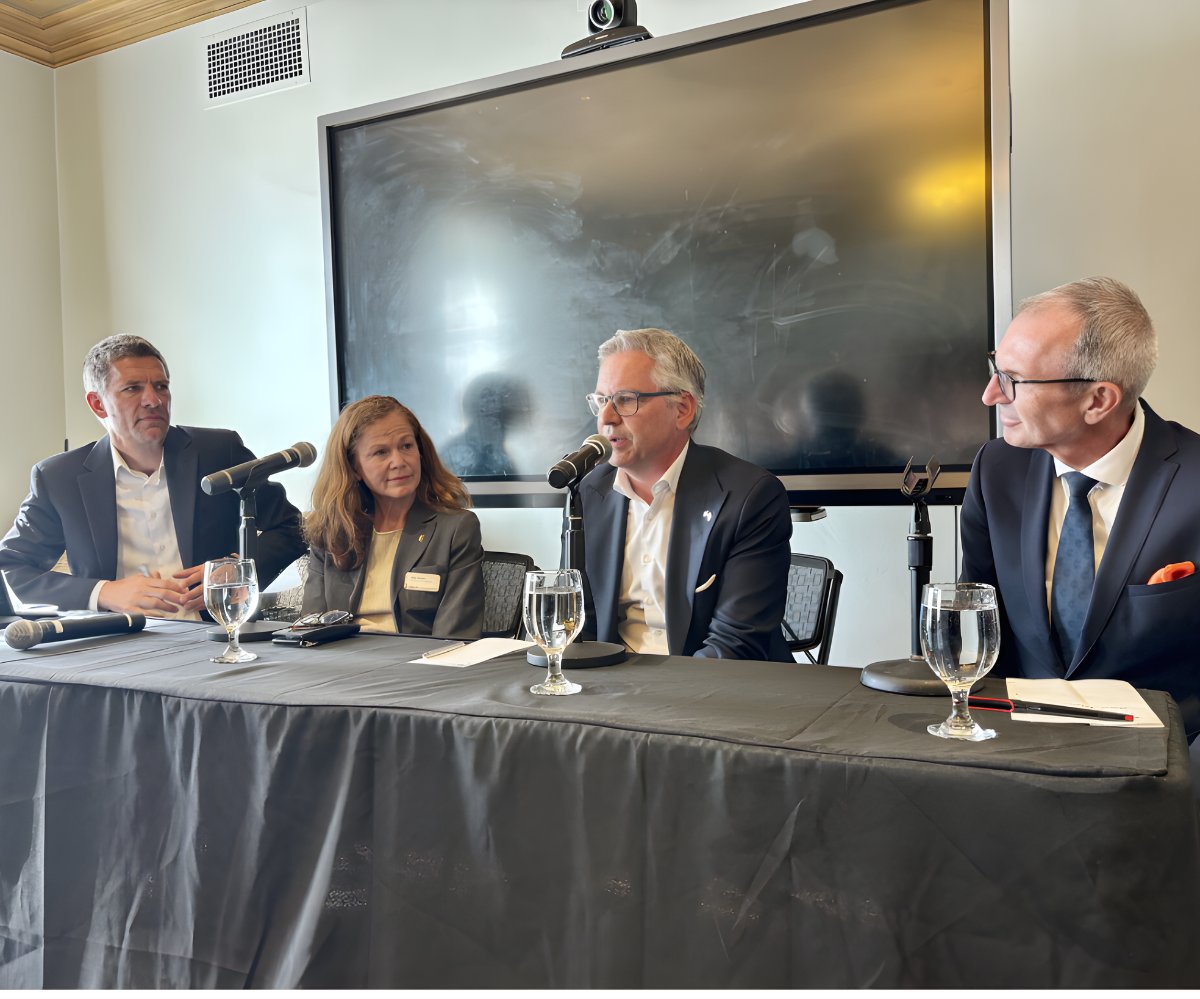 SutardjaCenter's tweet image. SCET recently co-hosted a talk at @ihouseberkeley welcoming H.E. Magnus Brunner, European Commissioner for Internal Affairs and Migration.The event brought together leaders from #ucberkeley, #Austria, and the #EU for a timely conversation on global engagement.

@magnusbrunner