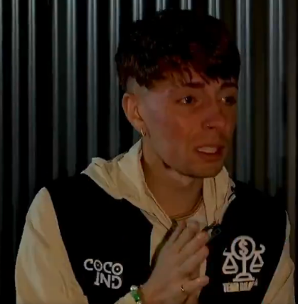 carlRFrann's tweet photo. Vuelvo despues de meses en mi semana libre del trabajo y todo cambio: pn7 gano el premio irl sin laburar, ahora se saca mas puntos con el casino q viendo el stream o comentando(gane como 35k en 2 dias de black j), victor el mejor dt se fue y encima van a borrar las comunidades😭 https://t.co/vOXpSZlHAR