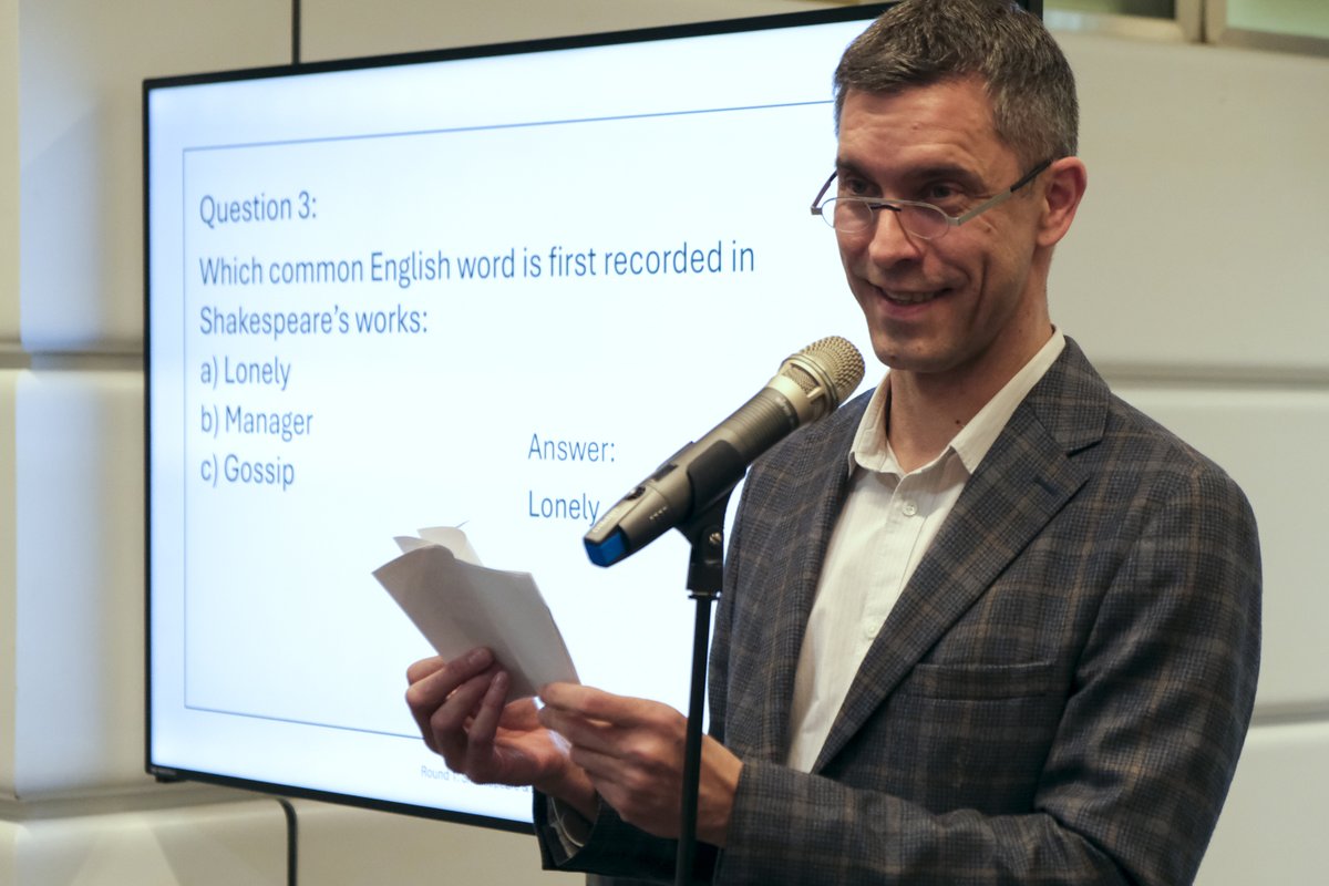 UN_Vienna's tweet image. From moving poetry readings for #SpanishLanguageDay to testing knowledge at the English Language Day Quiz - #UNVienna celebrated two of the six official UN languages today, bringing together culture and community. 🌍✨🌍✨