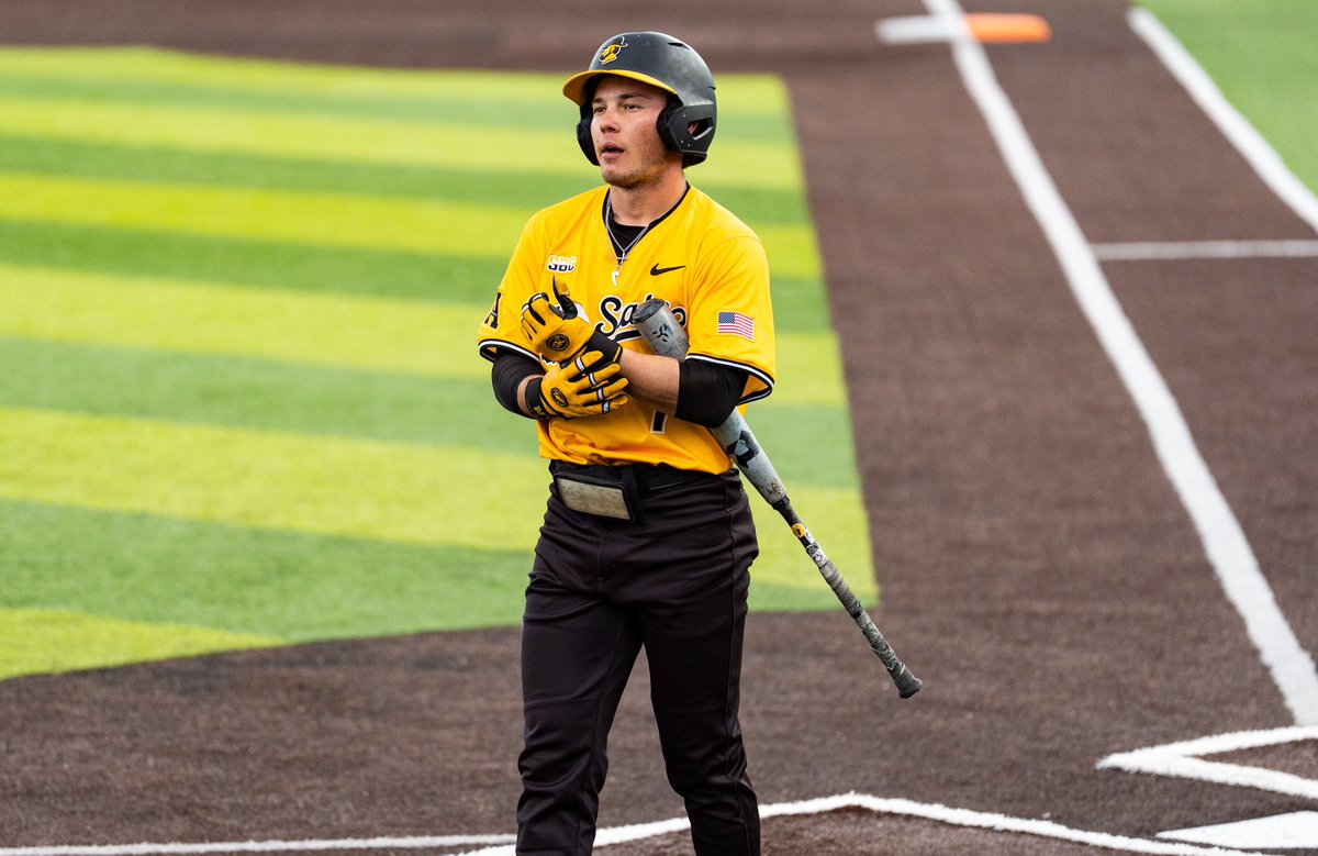 AppStateDOBO's tweet photo. D2 ➡️ @AppBaseball 

Steven Smith’s @SunBelt Rankings:

AVG: 3rd
Hits: 7th
OPS: 7th
SLG%: 8th https://t.co/nlZAZVVhG6