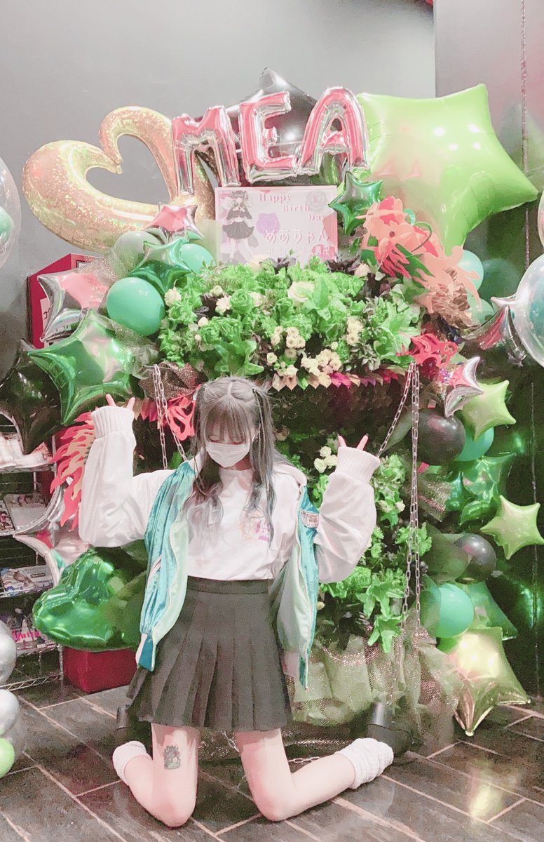 heroines bday of the day🎂🎓🎉 tweet media