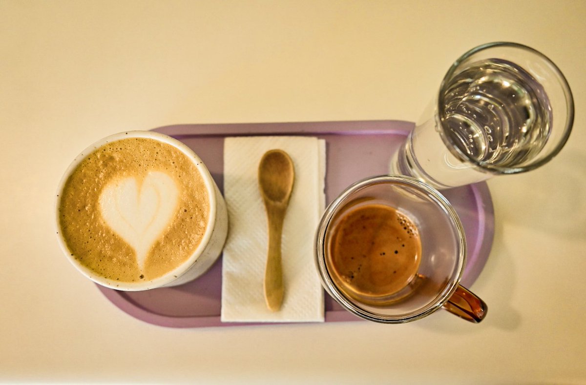 FernandoNunezM3's tweet photo. Elevate es el lugar donde mejor sirven el café 🤤🤤 y donde tienen el mejor grano. https://t.co/iMgZ80ev88