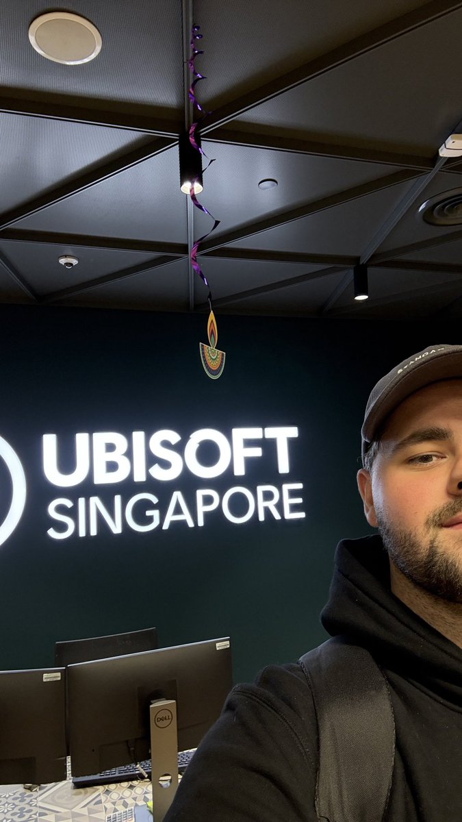 What’s that sign doing there?🤔