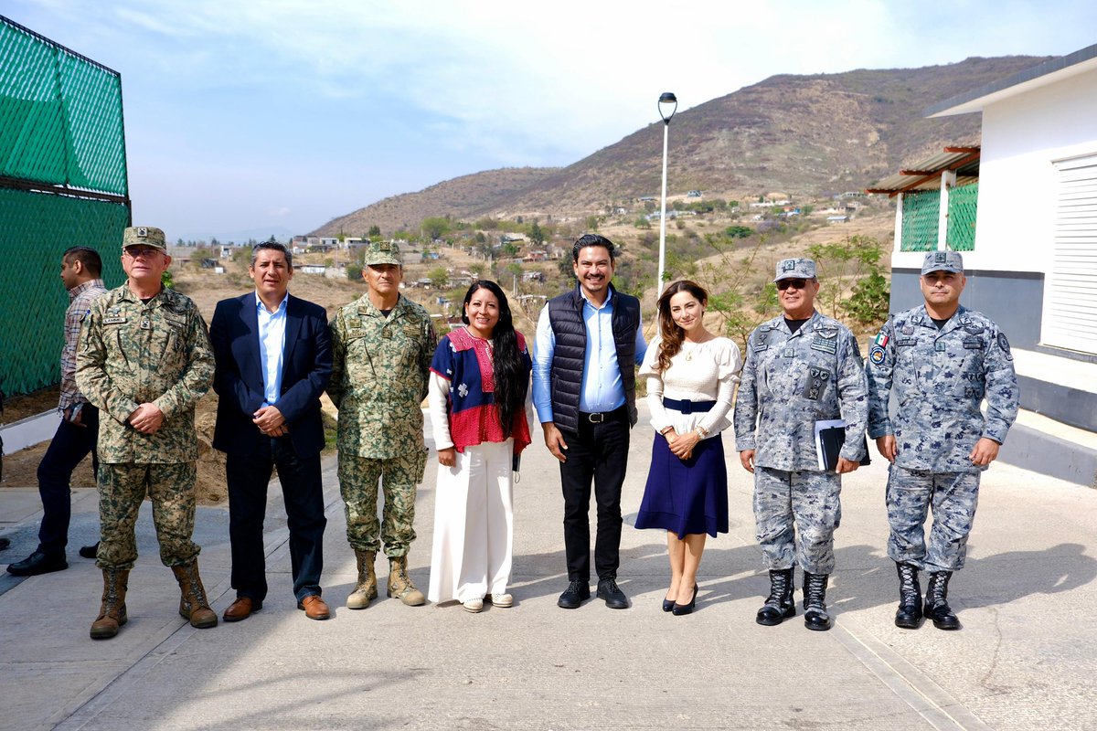 raychagoya's tweet photo. 🛡️ Participé en la Mesa Regional de Seguridad y Paz con el gobernador @salomonj y autoridades de los tres niveles de gobierno.

Más estrategia, coordinación y resultados para Oaxaca de Juárez. 💚

#VecinasYVecinos #OaxacaDeJuárez https://t.co/3ixscvjhiA