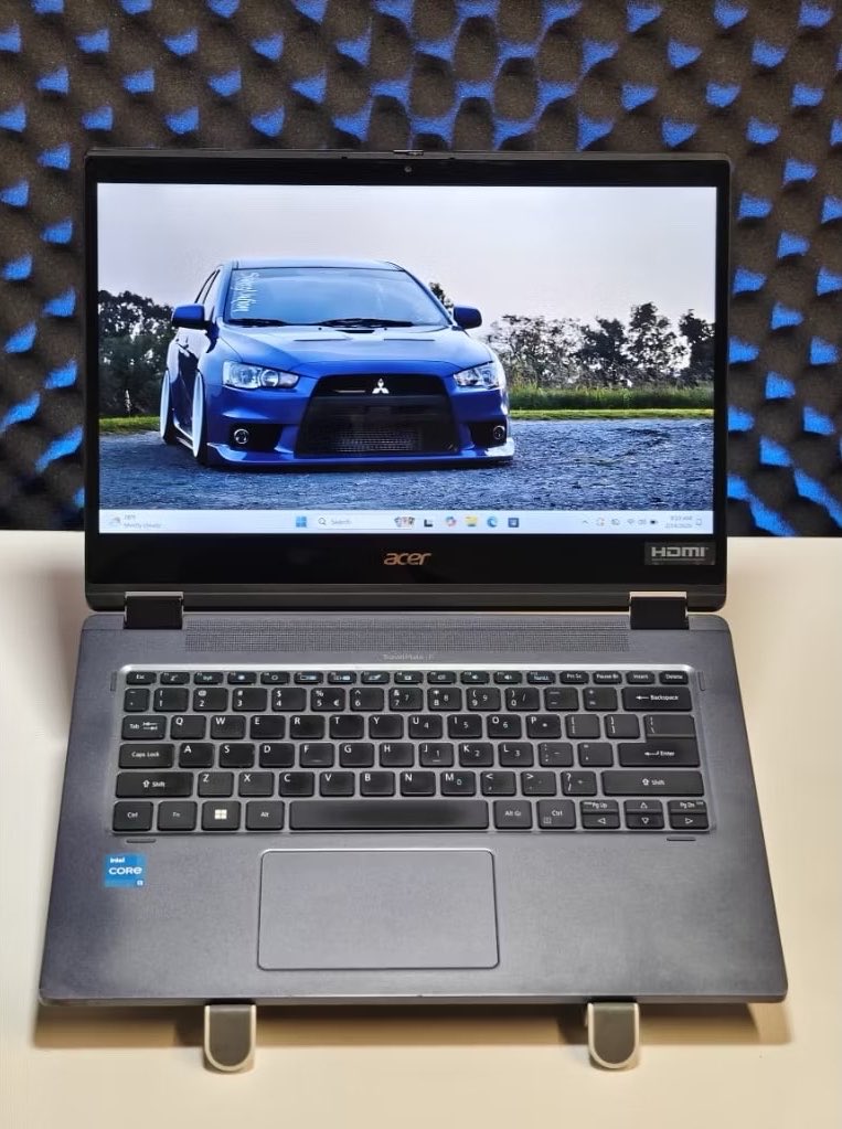 mariyuanaa's tweet photo. @baseconvo kalau aku si mending yang baru nder. nih aku ada rekomendasiin laptop buat kamu dengan harga yang sesuai sama budget kamu. bisa dijadiin ipad juga niihhh 😻

https://t.co/ihV1BPG4jW https://t.co/4esnGvDD7v
