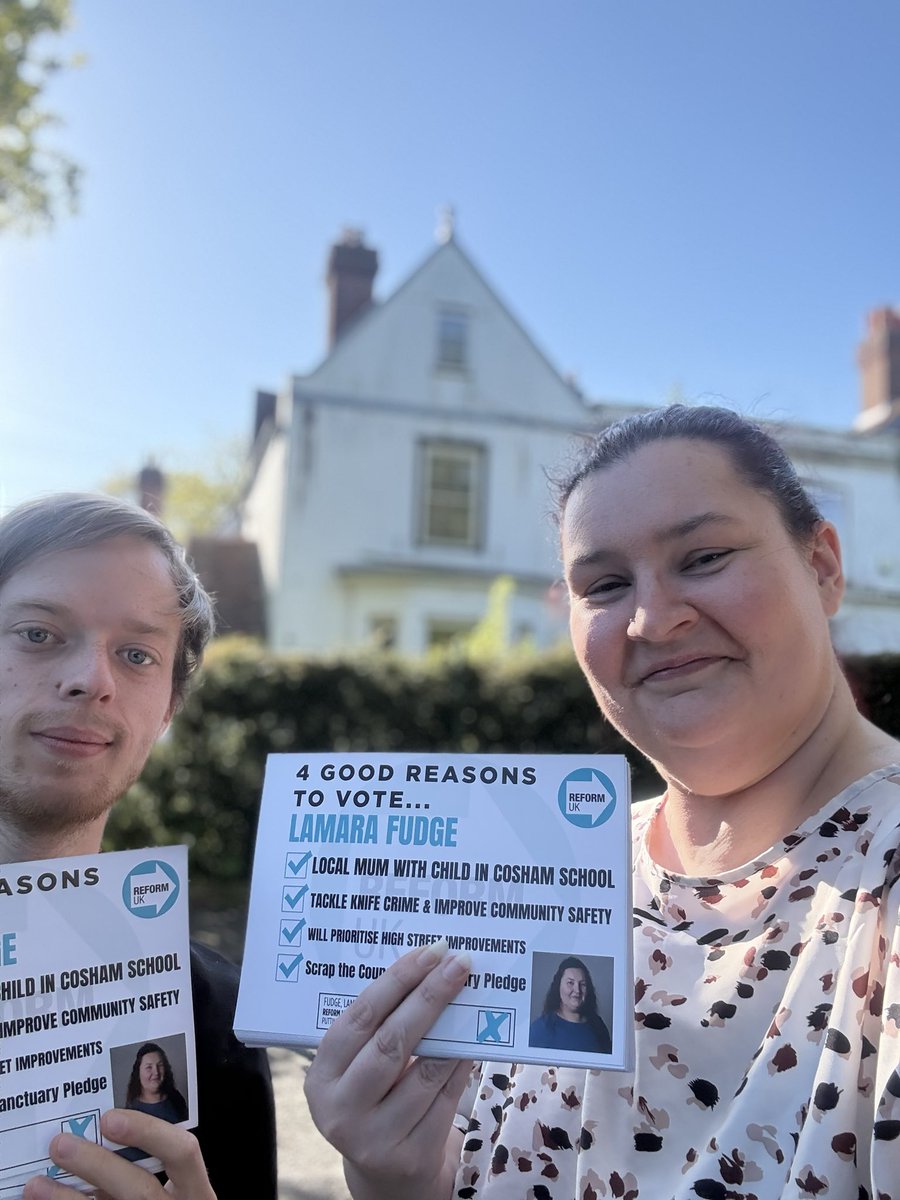 LamaraFPompey's tweet image. Great to be out in #Cosham as the #Portsmouth @reformparty_uk Candidate in the #LocalElections in two weeks 🩵

Thank you to @JacobS4Fratton for joining me today. We covered a good amount of houses with more to come 💪🏻

It’s #TimeForReform. Vote #ReformUK on Thursday 7th May 🗳️