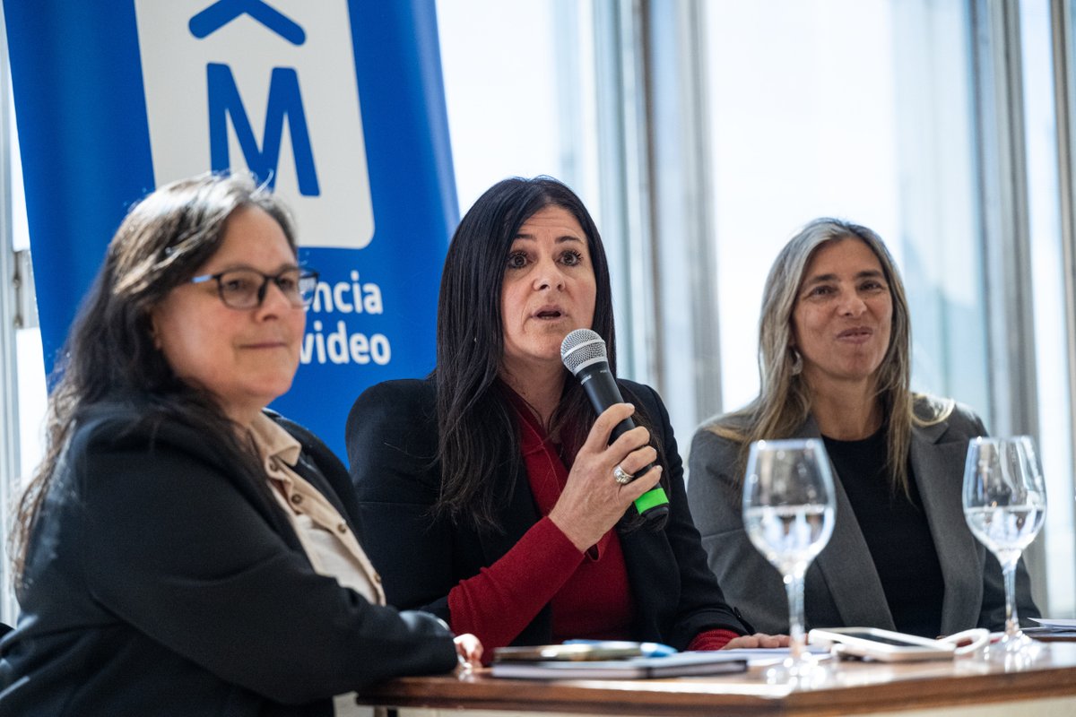 Intendencia de MVD tweet media