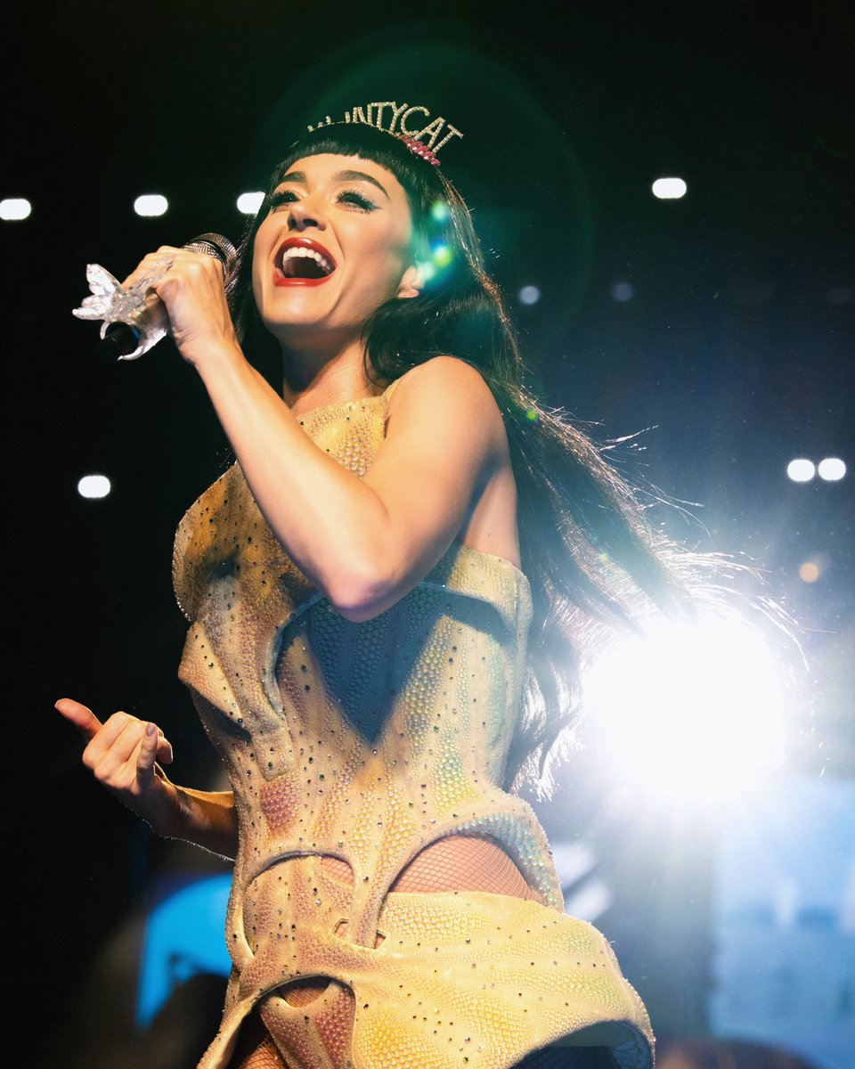 Katy Perry Colombia 🇨🇴 tweet media