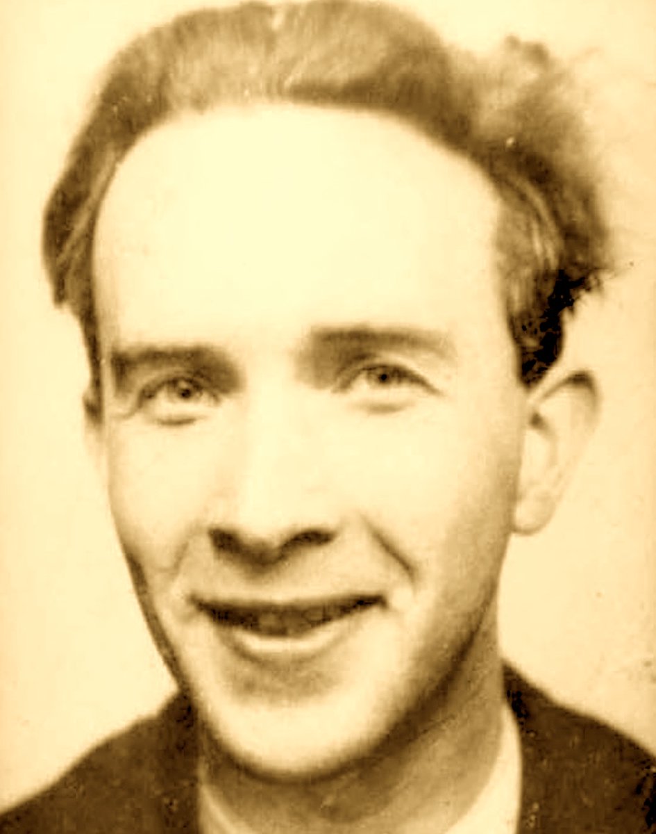 paroles_la's tweet image. Janvier 1944. Paris. "Je suis tombé dans le métro..." Sourire complice du médecin. De fait, Jean Gosset vient de se briser la jambe lors de son parachutage. Normalien, organisateur hors pair de sabotages, il sera arrêté le 24 avril et mourra à Neuengamme le 21 décembre. 32 ans.