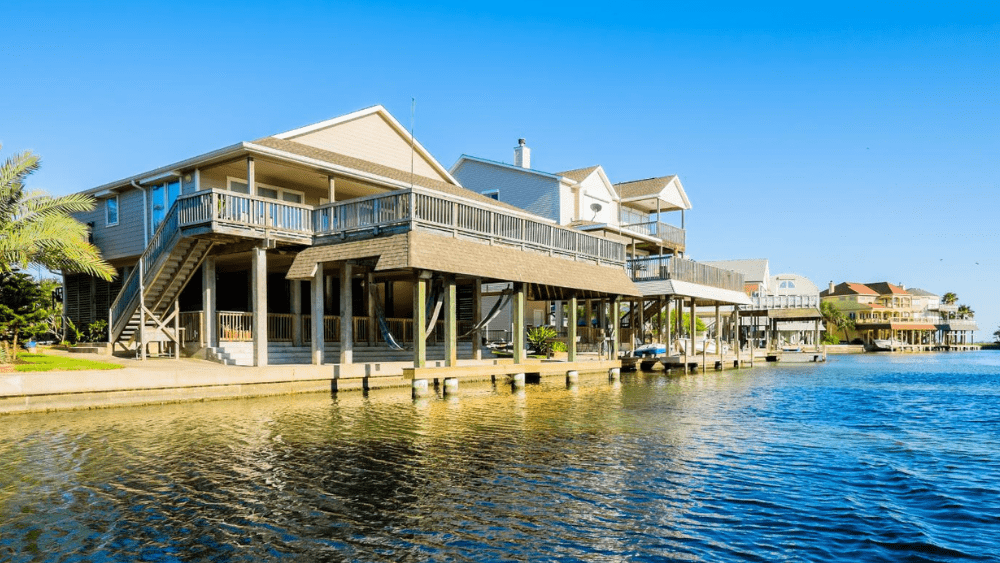 DustinMPeyser's tweet image. Selling a Flood-Damaged House: 7 Steps to Follow 👉 Reveal Your ROI #FloodDamage #RealEstate #HomeSelling #PropertyManagement #HouseForSale