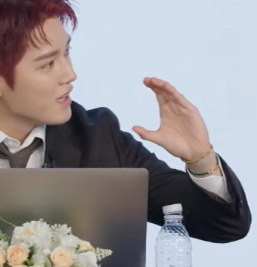 risa ᯓ ✈︎ tweet media