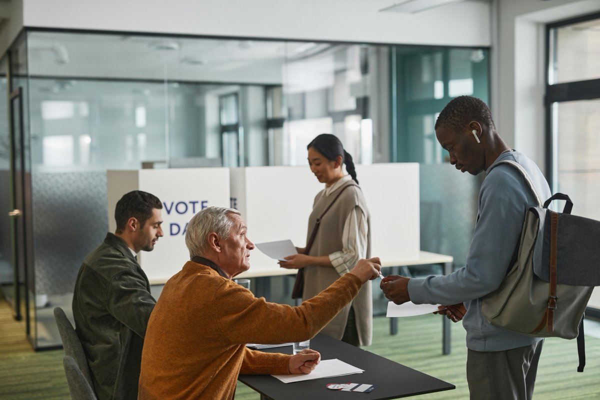 RaleighCrossmap's tweet photo. Wake County voters prepare for key 2025 municipal elections https://t.co/gZOXeusEct #WakeCounty #NorthCarolinaElections #MunicipalElections #Vote2025 #EarlyVoting https://t.co/oMfqrw9Zcz