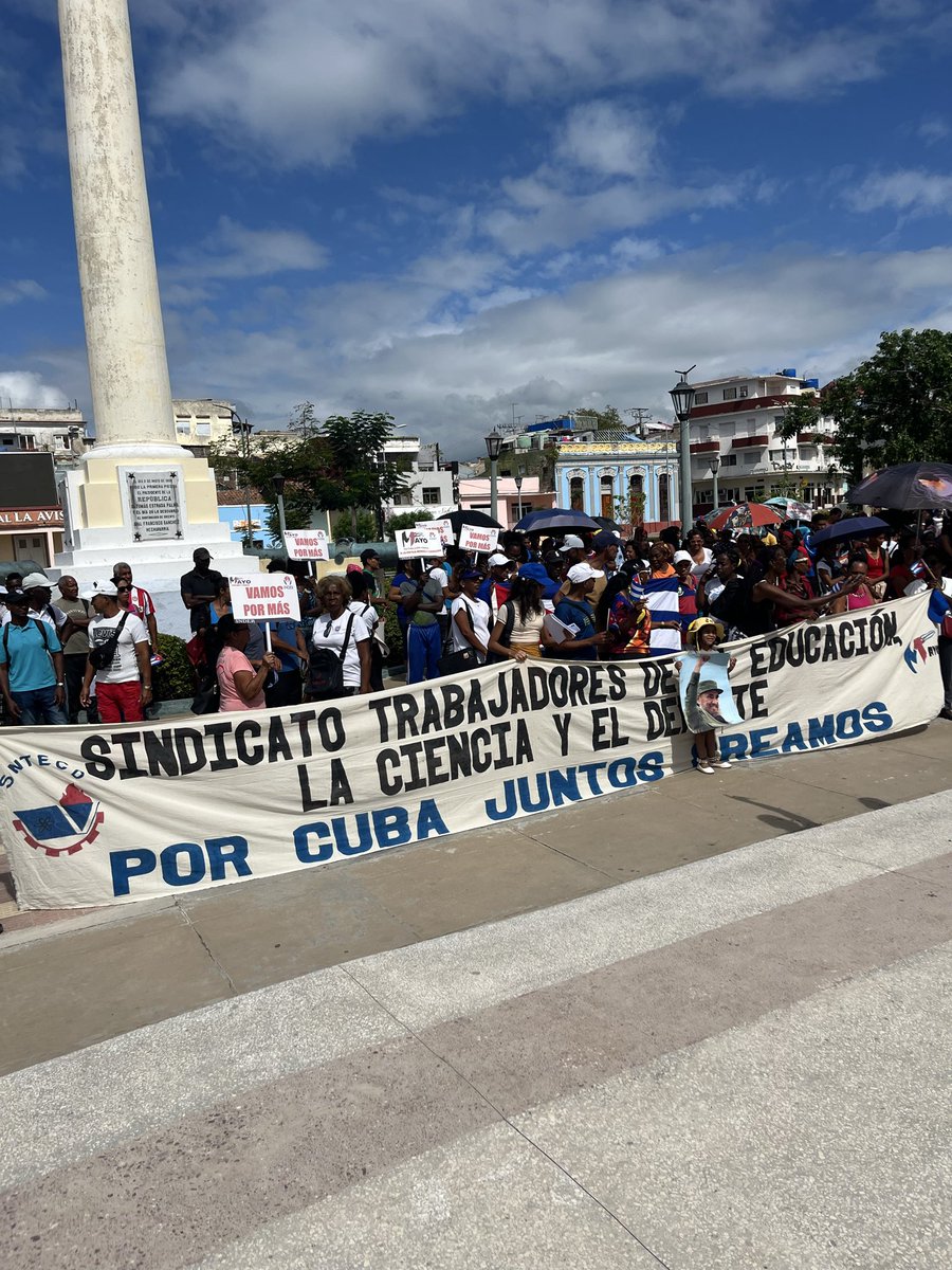 lorente_pavia's tweet photo. Plenaria del Inder municipal: unidad, compromiso y acciones en saludo al Primero de Mayo, junto a la recogida de firmas por la patria.

#PrimeroDeMayo #Inder #Unidad #PorLaPatria #RevoluciónCubana https://t.co/JioO0nykiF