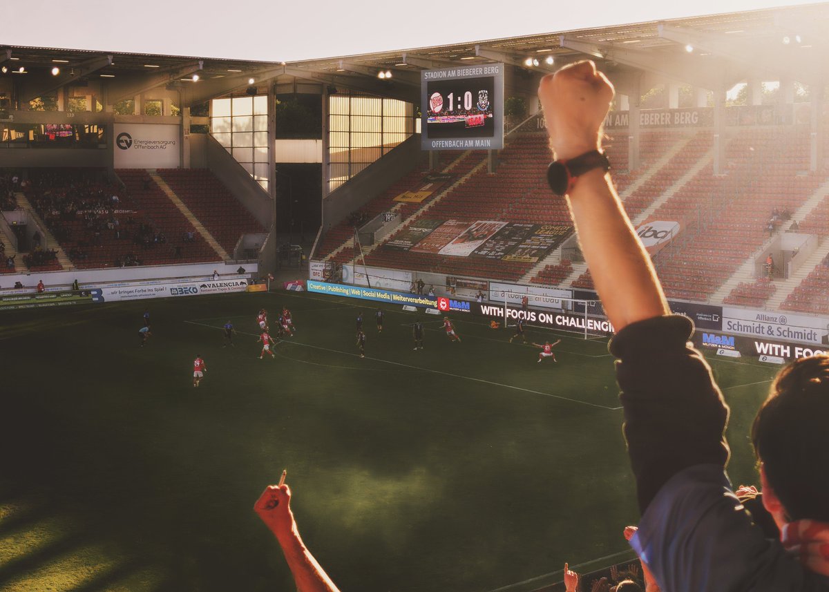 Berschblick's tweet photo. Stadion am Bieberer Berg | 22.04.2026
Kickers Offenbach - FSV Frankfurt
#kickersoffenbach #OFC1901 #nurderOFC #125jahreleidenschaftundtradition #ochnö #OFCFSV https://t.co/RPcNsMYNjx