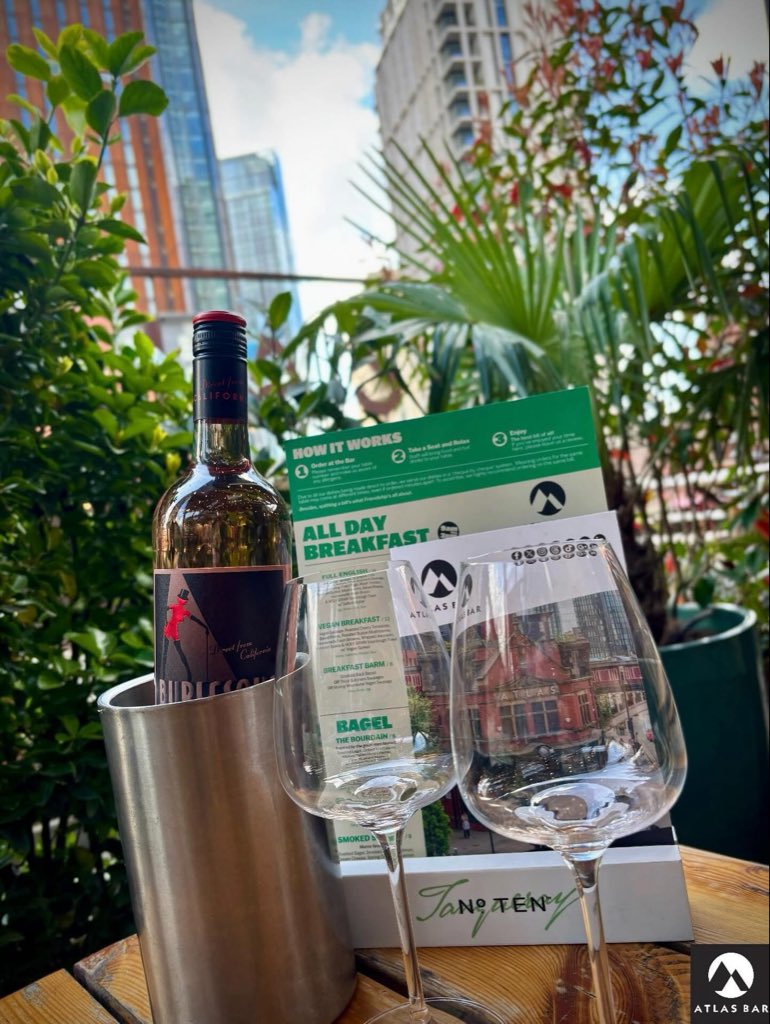 TheAtlasBar's tweet image. Our private terrace, awaits, #Manchester 😎 🌞🍻🥂🍹🍷🥃🍸🍾