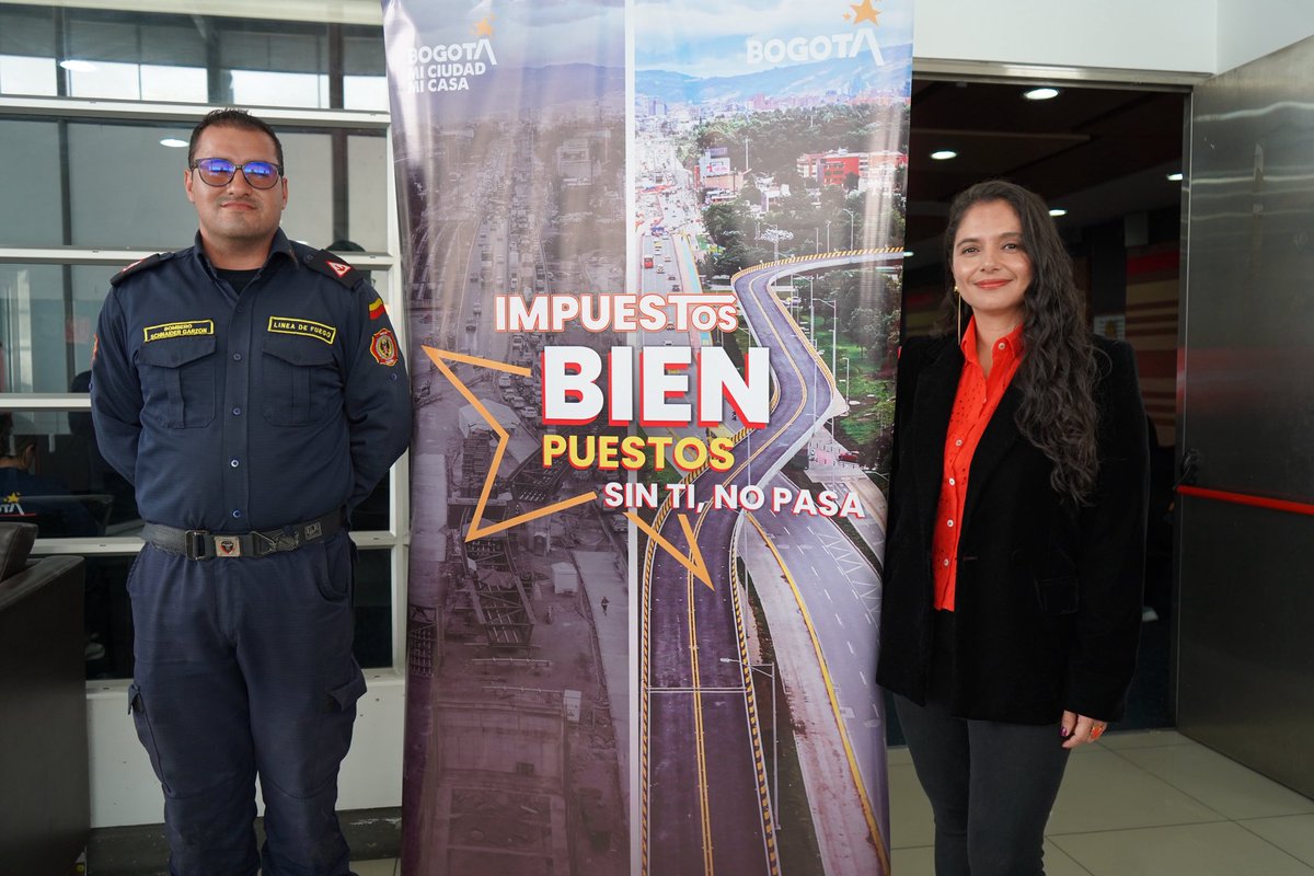 PaulaXHenaoE's tweet photo. Hoy vivimos una gran jornada en la Estación de Kennedy. No solo celebramos los 100 años de la Secretaría de Hacienda, sino que mostramos que en Bogotá los impuestos SÍ se ven.

Me llena de orgullo contarles que, bajo el liderazgo del Alcalde @CarlosFGalan, estamos construyendo un legado de prevención. No solo atendemos emergencias; trabajamos día a día para evitarlas.

¿Qué estamos logrando juntos?
 - Modernización de nuestros vehículos, equipos, herramientas, accesorios y uniformes. 
 - Fortalecimiento de nuestra Escuela de Formación, a través de la capacitación. 
 - ¡La nueva Estación B18 Casa de Teja en Ciudad Bolívar! 

Gracias a cada contribuyente por ayudarnos a cumplir nuestra misión: salvar vidas, proteger el ambiente y cuidar el patrimonio de nuestra Bogotá.