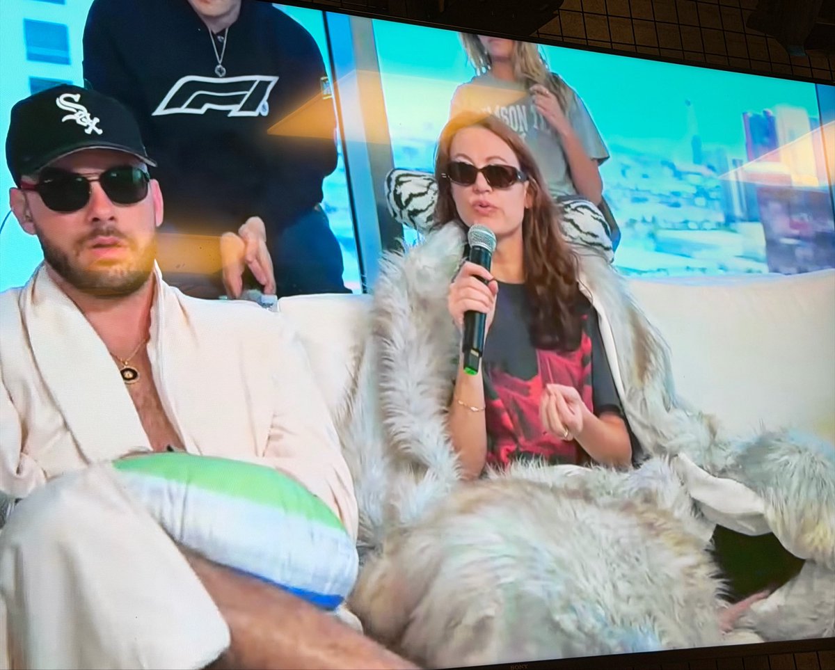 Blutman27's tweet image. .@kellykeegs rocking the Liam Blutman 2025 Bet Gala Coat #Fashion