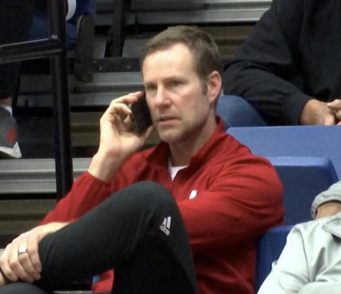 Robin Washut tweet media