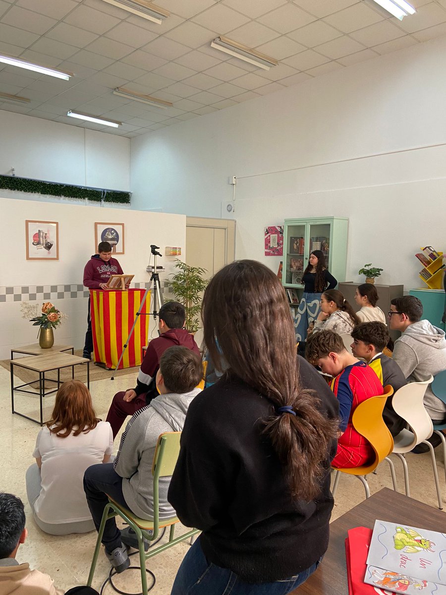 IES Francesc Tàrrega tweet media