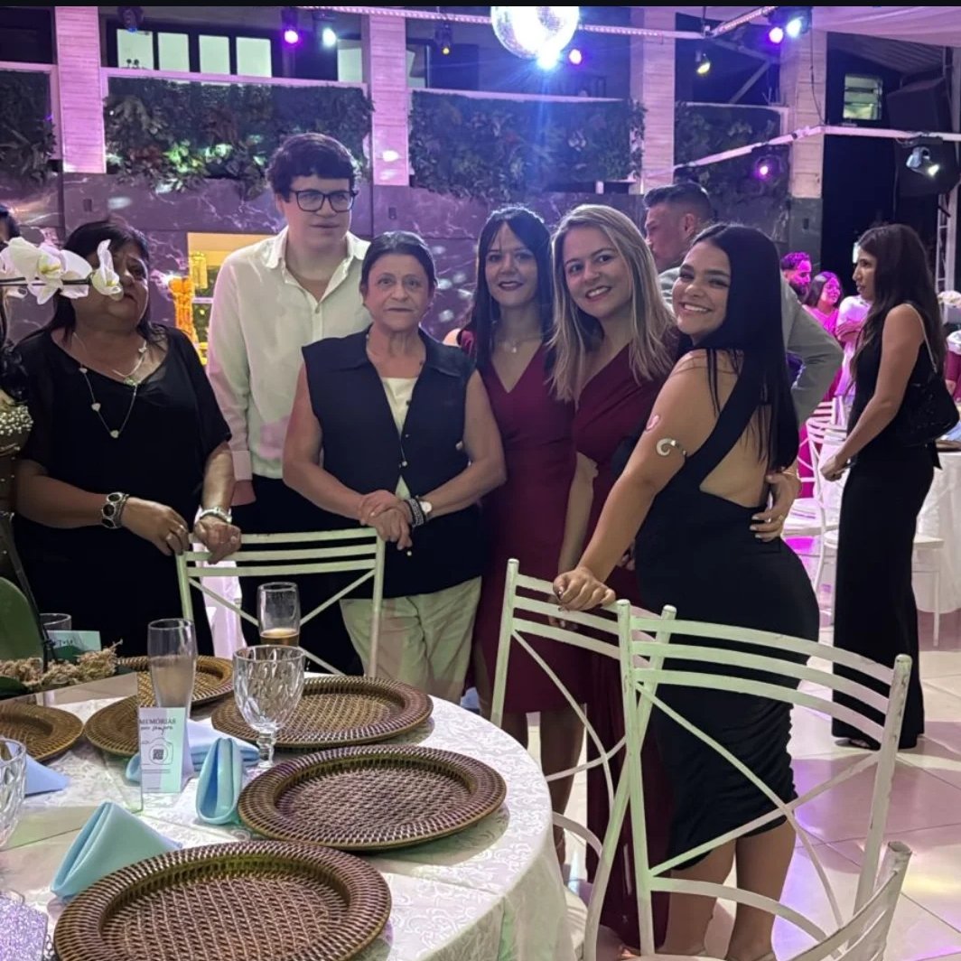 GeoMenes tweet media