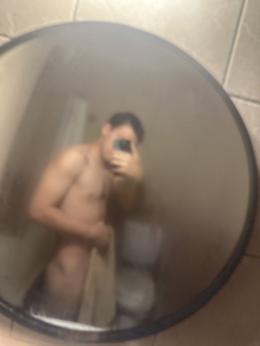 BigDickJ tweet media
