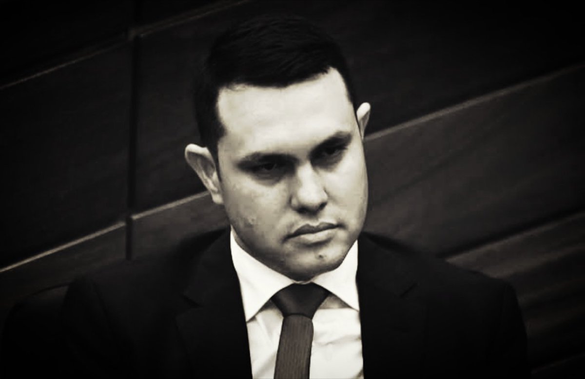 🔴 PRESIDENCIA CONFIRMÓ EN EL 2020 QUE UNIVERSIDAD DE RIVAS NO ESTABA HABILITADA

◾Un documento oficial del año 2020 revela que la propia <a href="/PresidenciaPy/">Presidencia Paraguay</a> de la República, bajo la administración anterior, ya manejaba información crítica sobre la irregularidad académica de Hernán