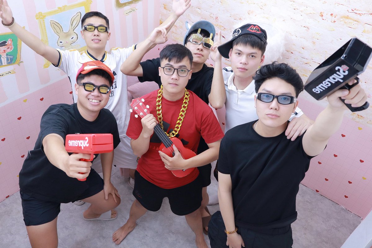 Đạt tweet media